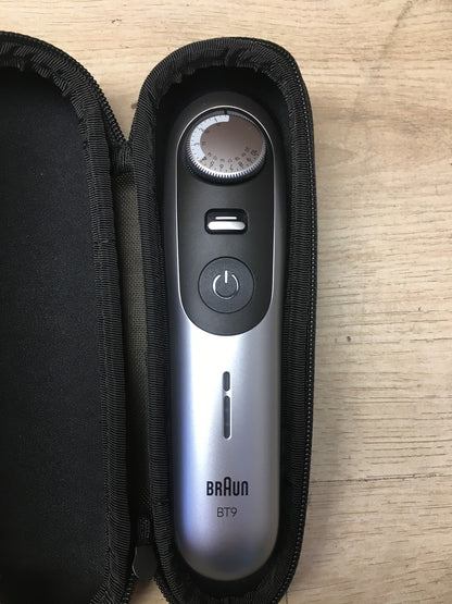 Braun Series 9 Barttrimmer BT9560, +12 Barberutensilien, I39075