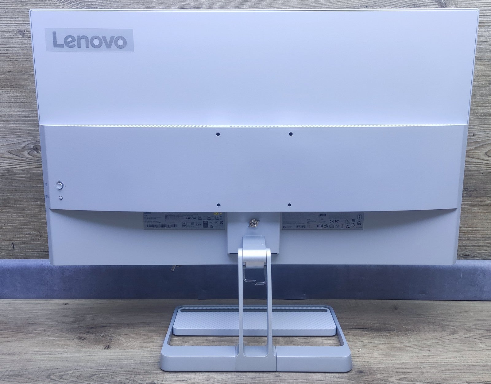 Lenovo L27i-40 Monitor 27" FHD 1920x1080 IPS VGA HDMI AMD FreeSync 100Hz