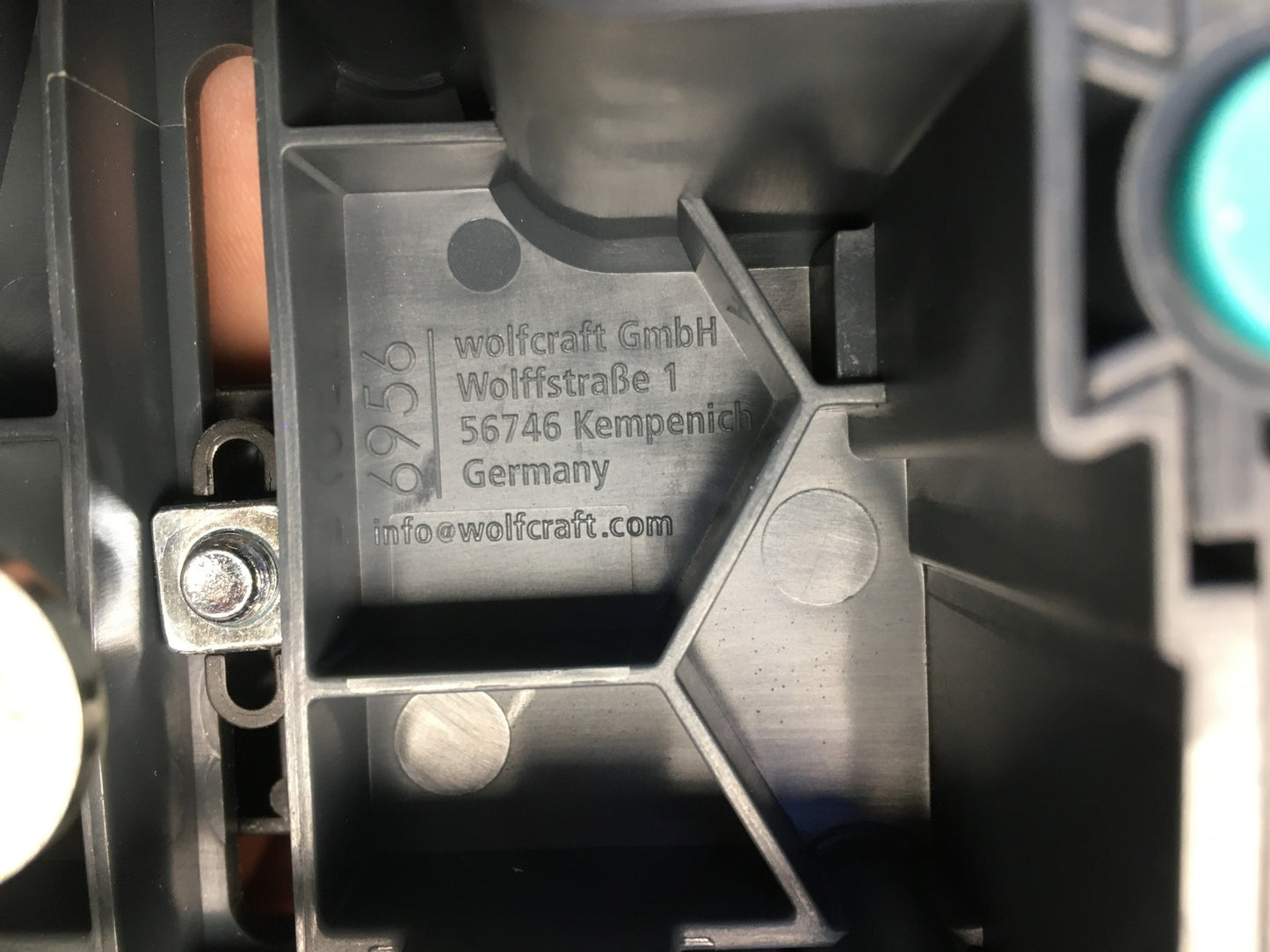 wolfcraft Schmiege und Gehrungsschneidlade PRO 6956000, I37884