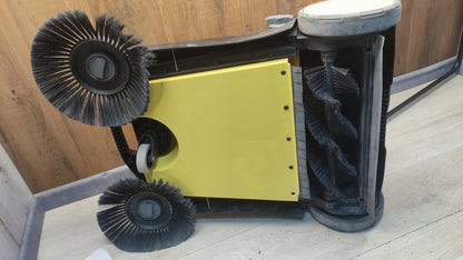 Kärcher Kehrmaschine S 4 Twin Arbeitsbreite 68cm 1.766-360.0, I38132