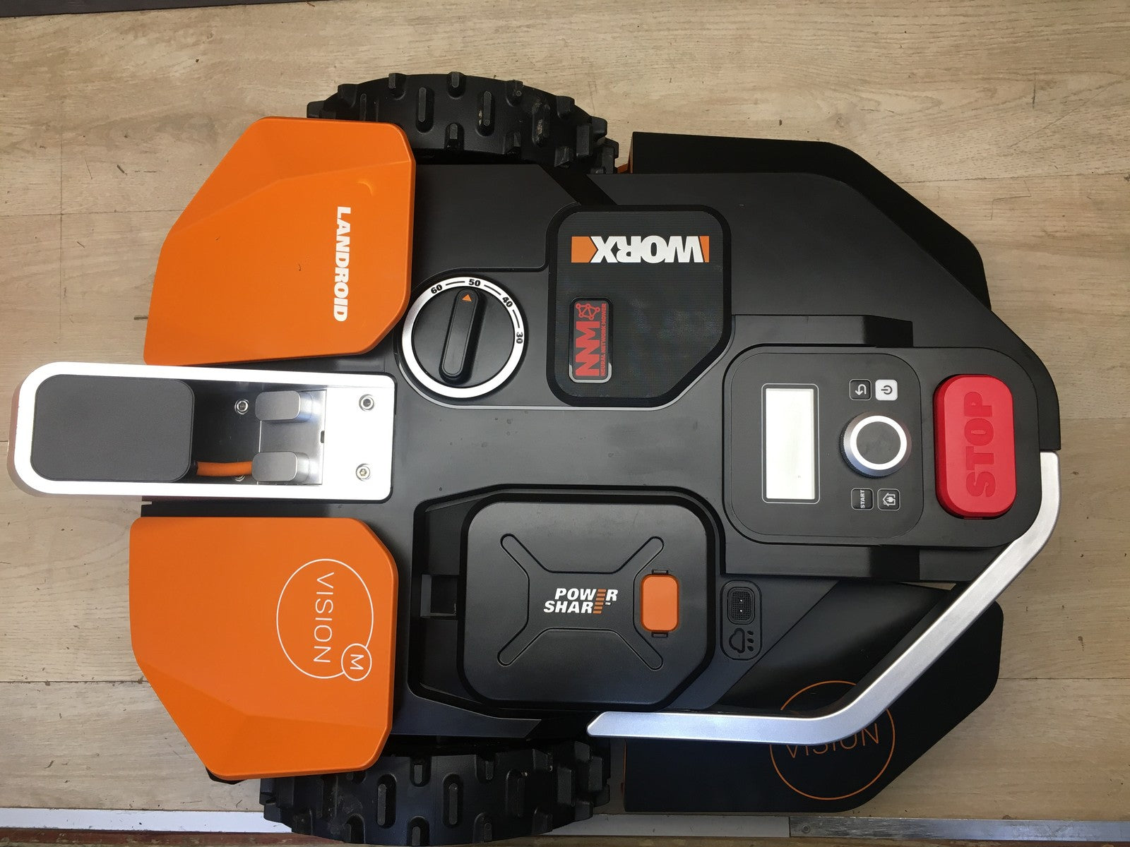 WORX Landroid Vision M550 Mähroboter ohne Begrenzungskabel WR205E, I38220