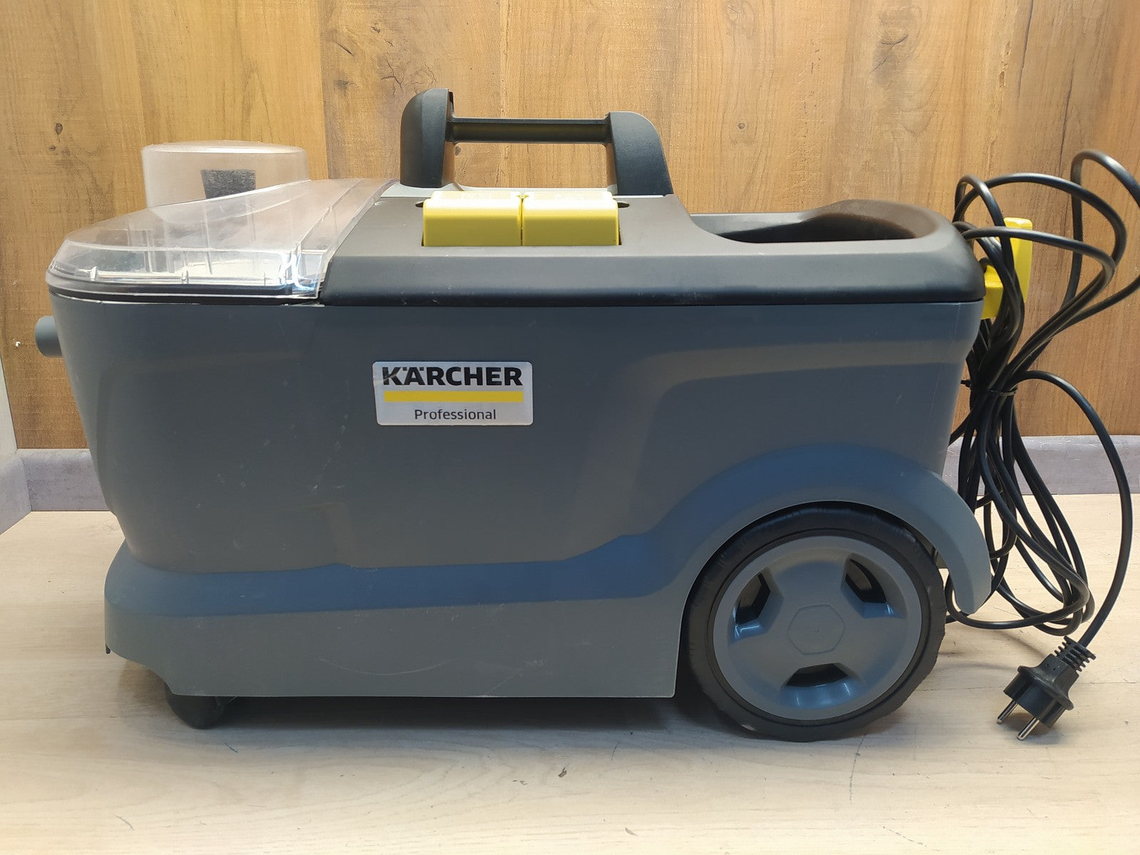 Kärcher 1.100-131.0 Waschsauger Puzzi 10/1, I37386