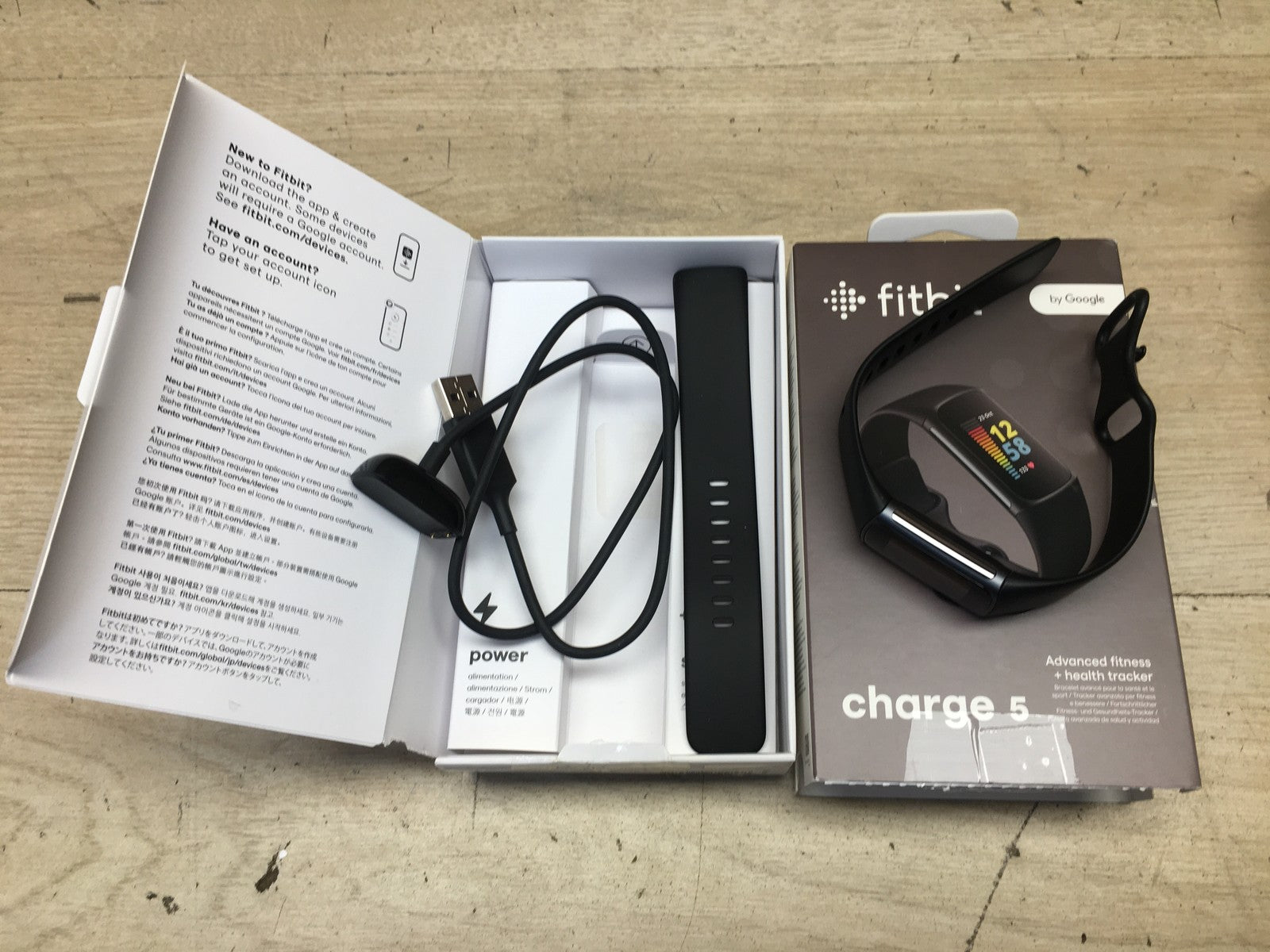 Fitbit Charge 5 FB423 Fitnesstracker, schwarz, I39212