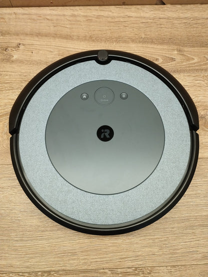 iRobot Roomba Combo i5 Saug-/Wischroboter RVD-Y1, I39750