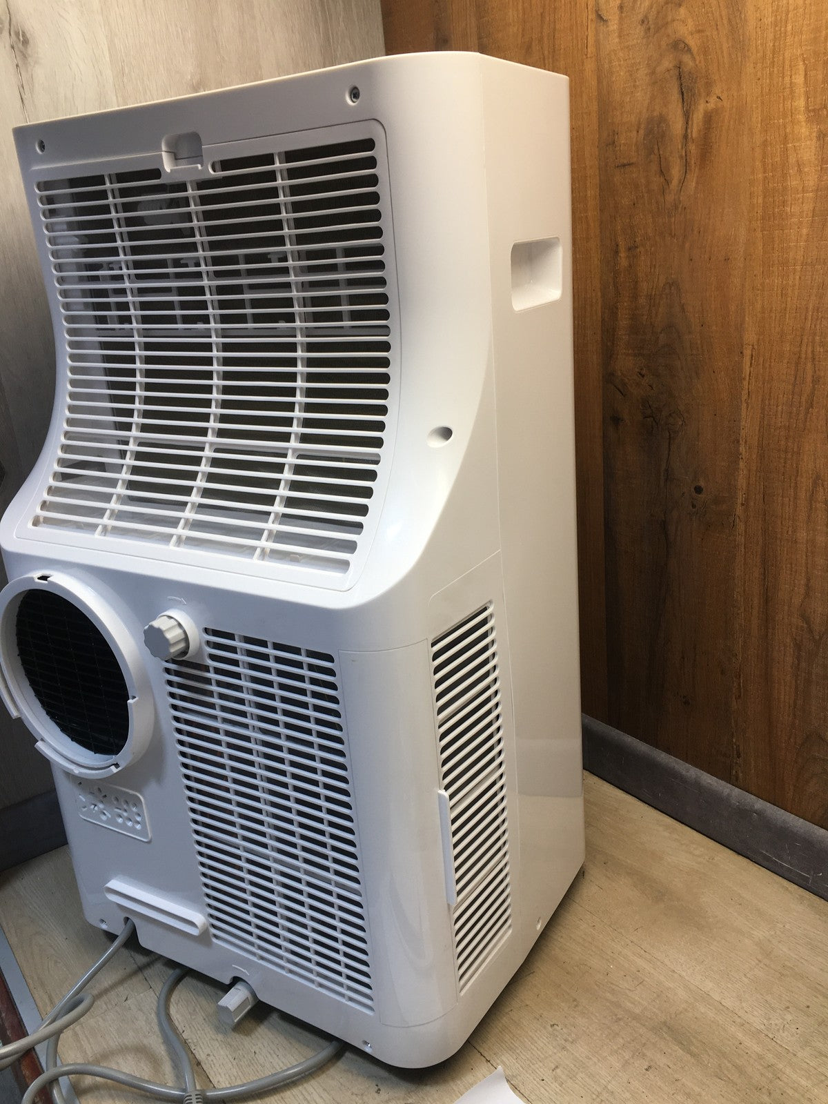 Midea Mobiles Klimagerät Silent Cool 26 Pro WF, 9000 BTU 2,6kW, EEK:A, I39005