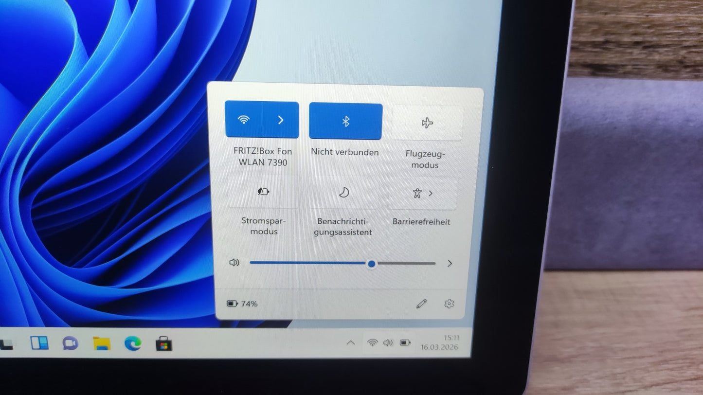 Microsoft Surface Go Tablet 10" 1800x1200 Touch Pentium 4415Y 8GB 128GB SSD WiFi