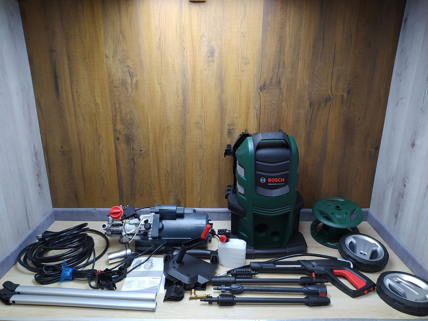 Bosch DIY AdvancedAquatak 150 Hochdruckreiniger 2.2kW 06008A7700, I35607