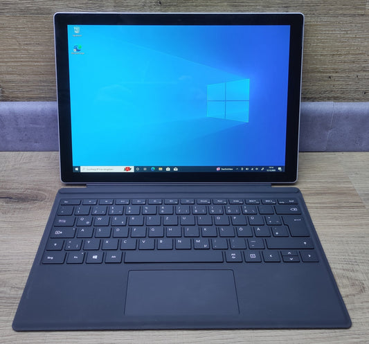 Microsoft Surface Pro 5 Windows Tablet 2736x1824 i5-7300U 8GB 256GB LTE M1807