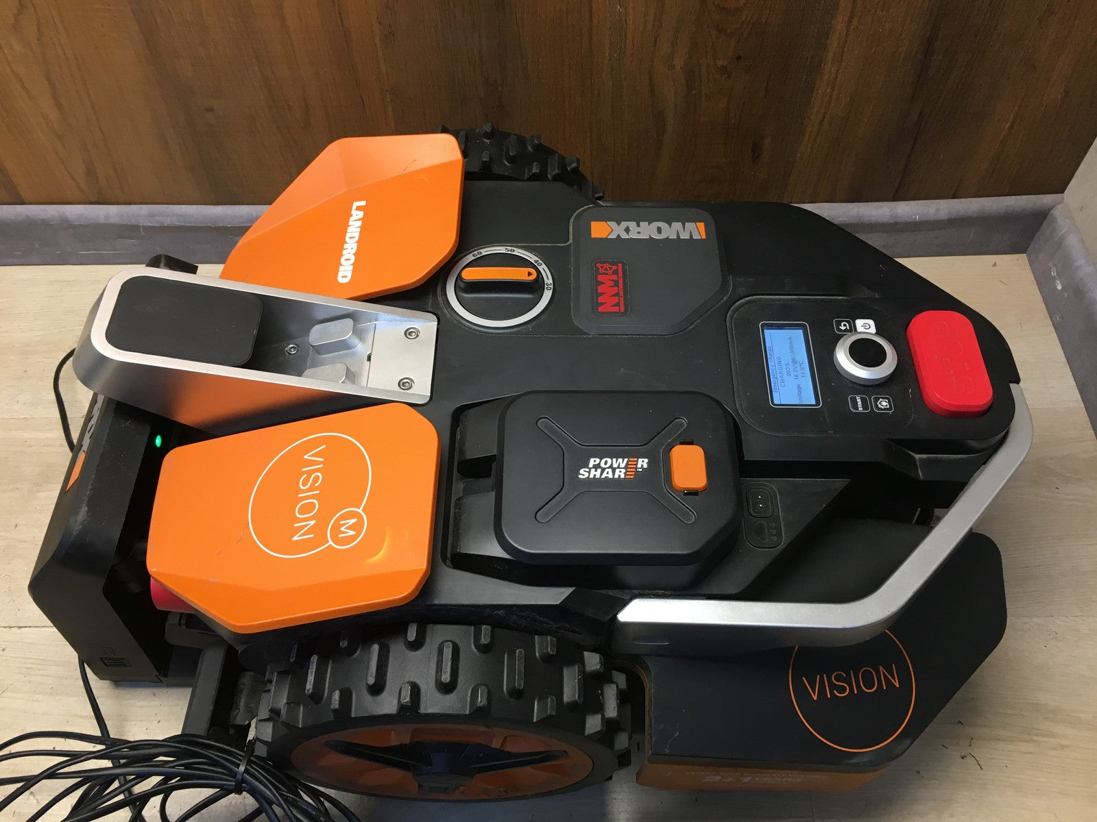 WORX Landroid Vision M600 Mähroboter ohne Begrenzungskabel WR206E.1 I37827