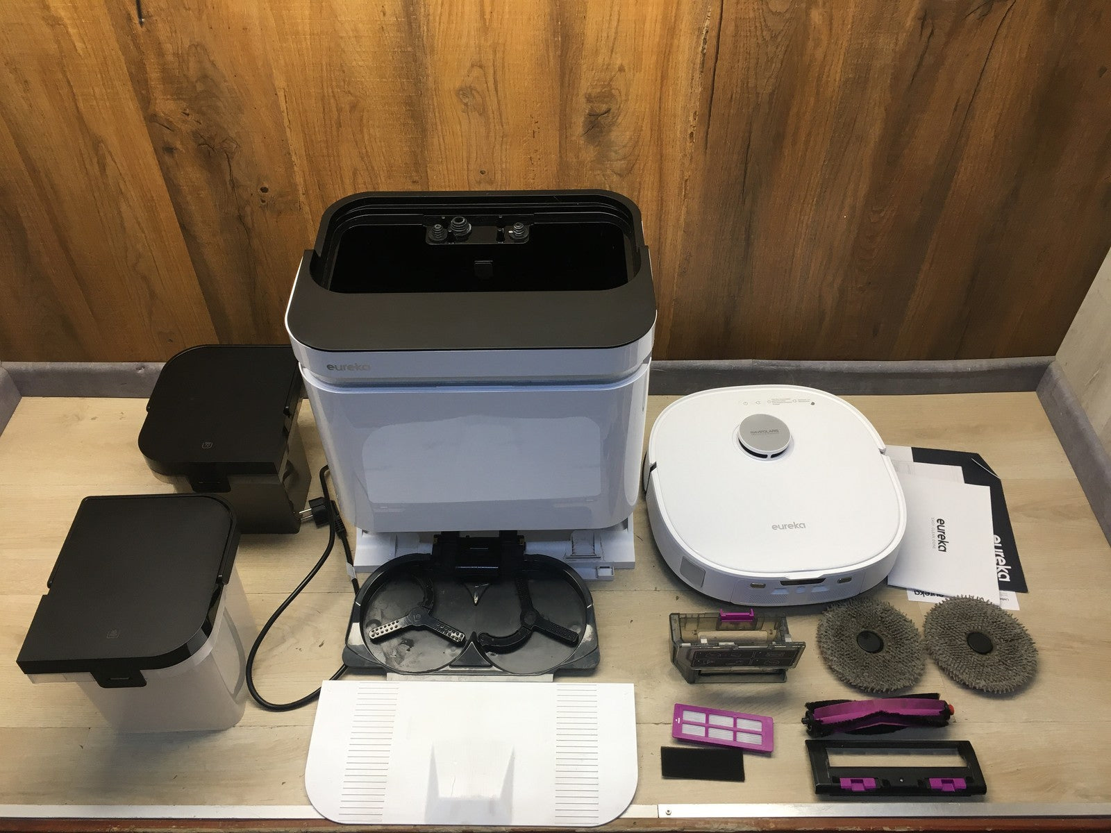 Eureka J15 Pro Ultra Saug- & Wischroboter, I36005