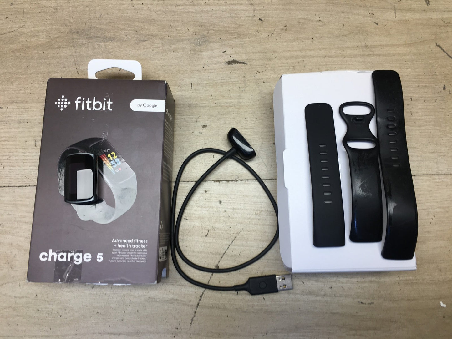 Fitbit Charge 5 FB423 Fitnesstracker, schwarz, I39179