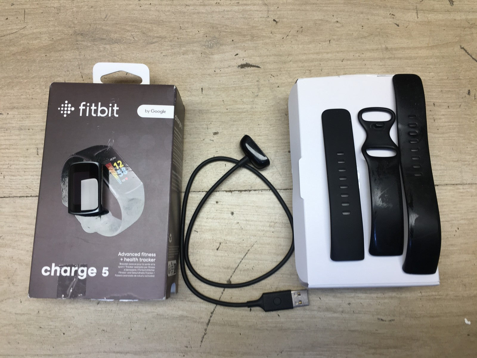 Fitbit Charge 5 FB423 Fitnesstracker, schwarz, I39179