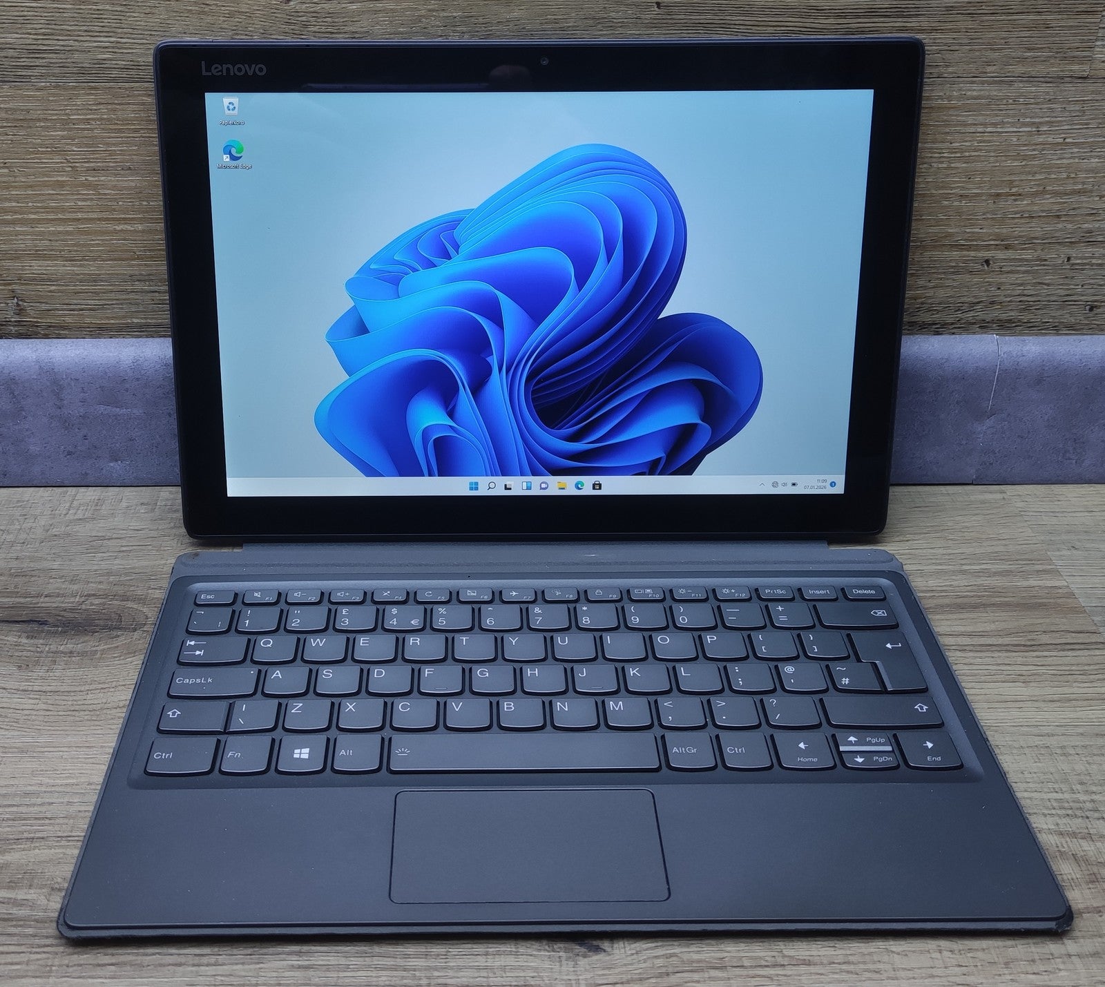 Lenovo IdeaPad Miix 520-12IKB Tablet 12.2 Touch 1920x1200 i5-8250U 8GB 256GB LTE