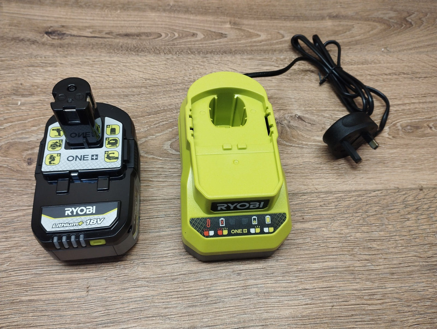 RYOBI 18 V ONE+ Akku-Starter-Set RC18120-140X, 4,0 Ah Akku, I39845