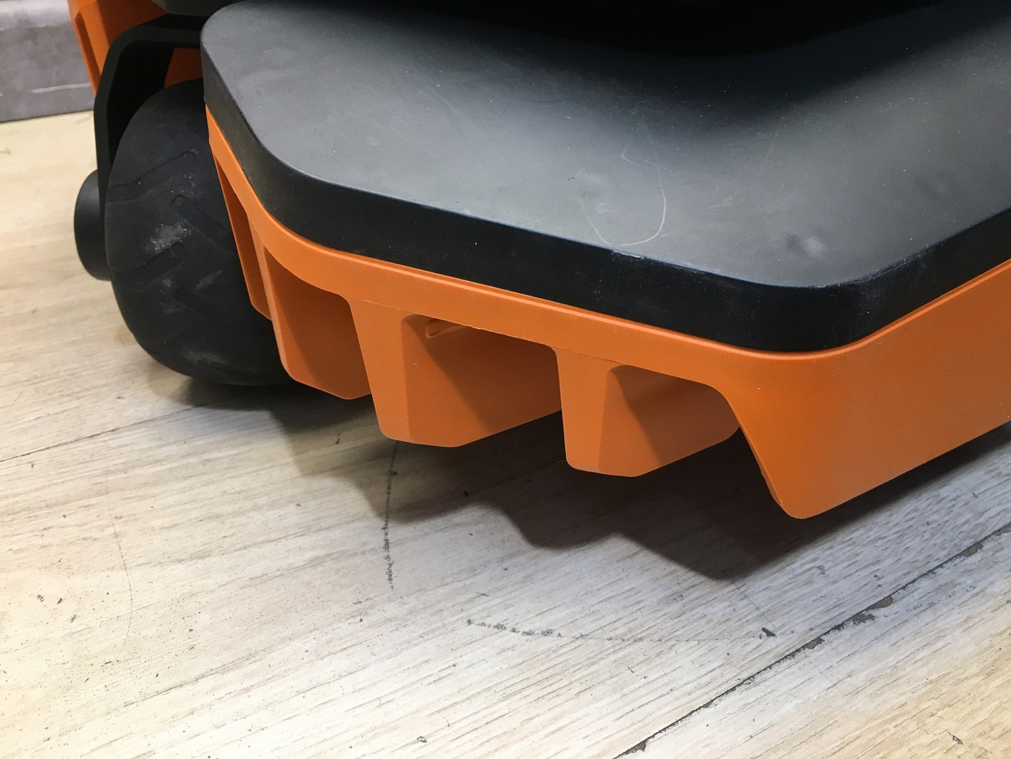 WORX Landroid Vision S250 Mähroboter ohne Begrenzungskabel WR202E, I38403