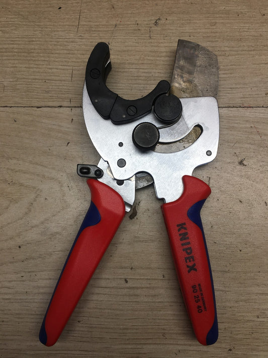 KNIPEX Rohrschneider 90 25 40, für Verbundrohre und Kunststoffrohre, I40499