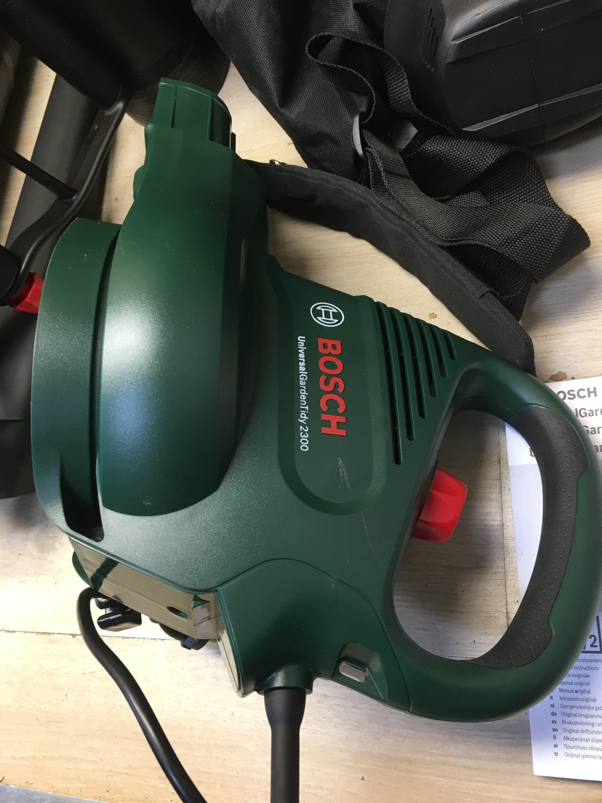 Bosch Laubsauger/Laubbläser UniversalGardenTidy 2300, 2300 W, I36799