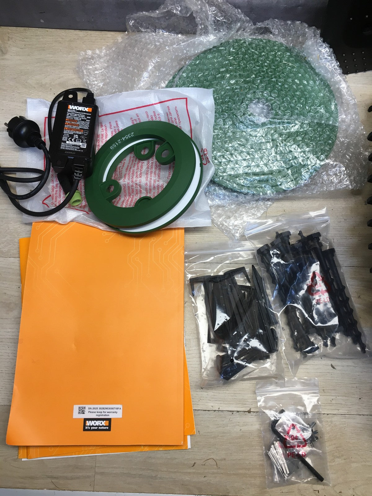 WORX Landroid Vision M550 Mähroboter ohne Begrenzungskabel WR205E, I38362