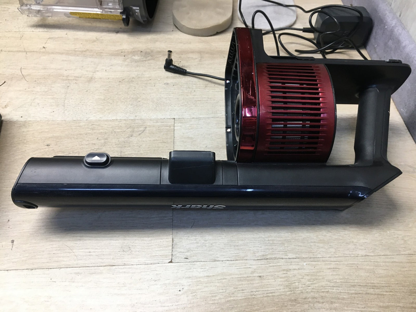 Shark IZ300EU kabelloser Akku-Staubsauger, I38809