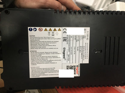 Legrand 310082 USV-Anlage, Keor Multiplug mit 800 VA/480W 6 Ausgänge, I35217