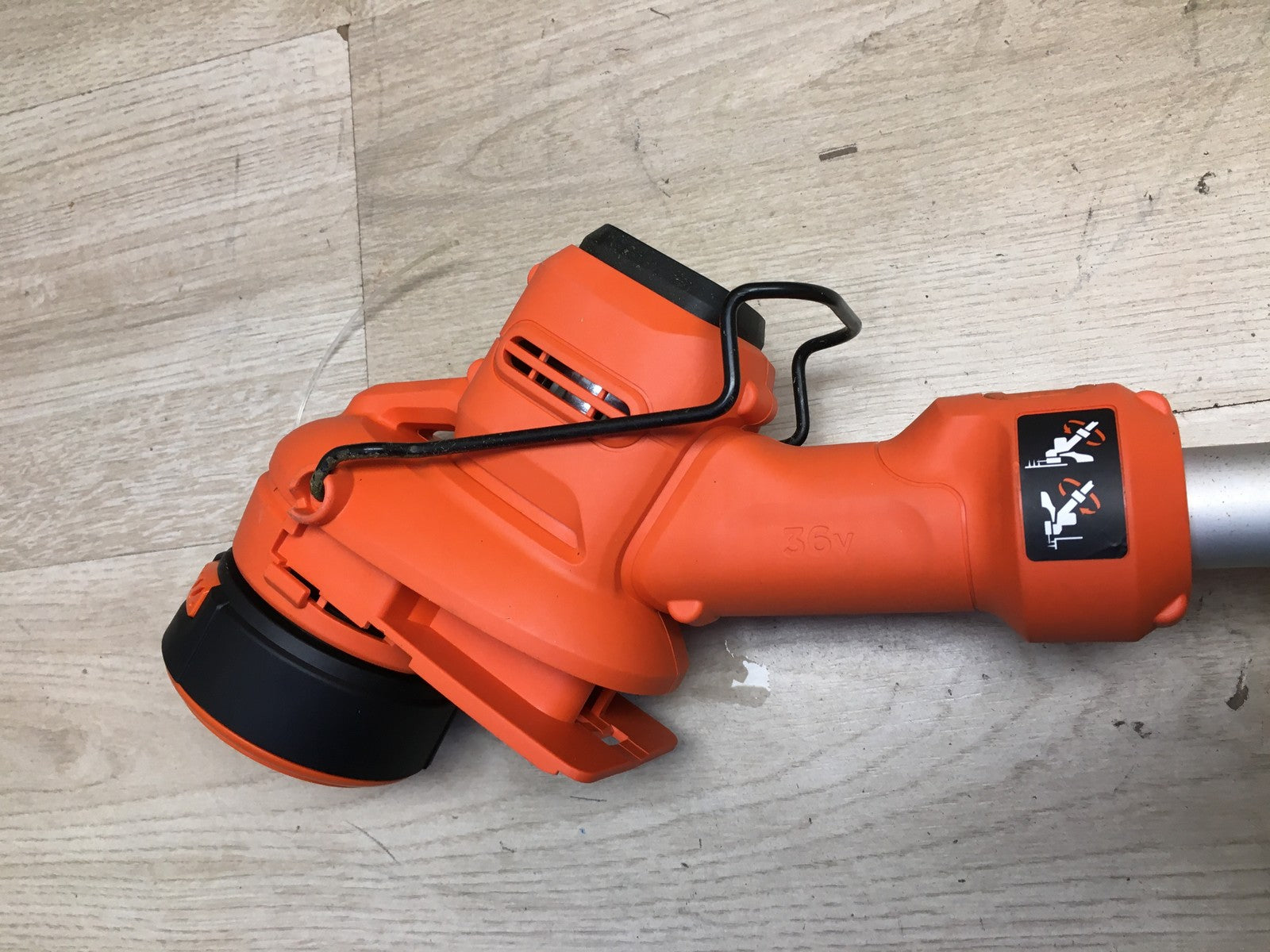 Black+Decker Akku-Rasentrimmer BCSTE636L1 SOLO, Schnittbreite 33cm, I35883
