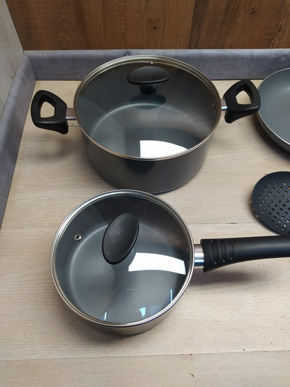 bella Kochgeschirr-Set, 10-teilige Töpfe und Pfannen mit Utensilien, I36220