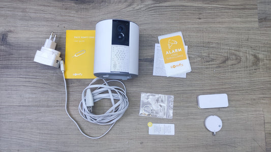 Somfy 2401493 Somfy One + Smart Alarmsystem mit integrierter Kamera I37506