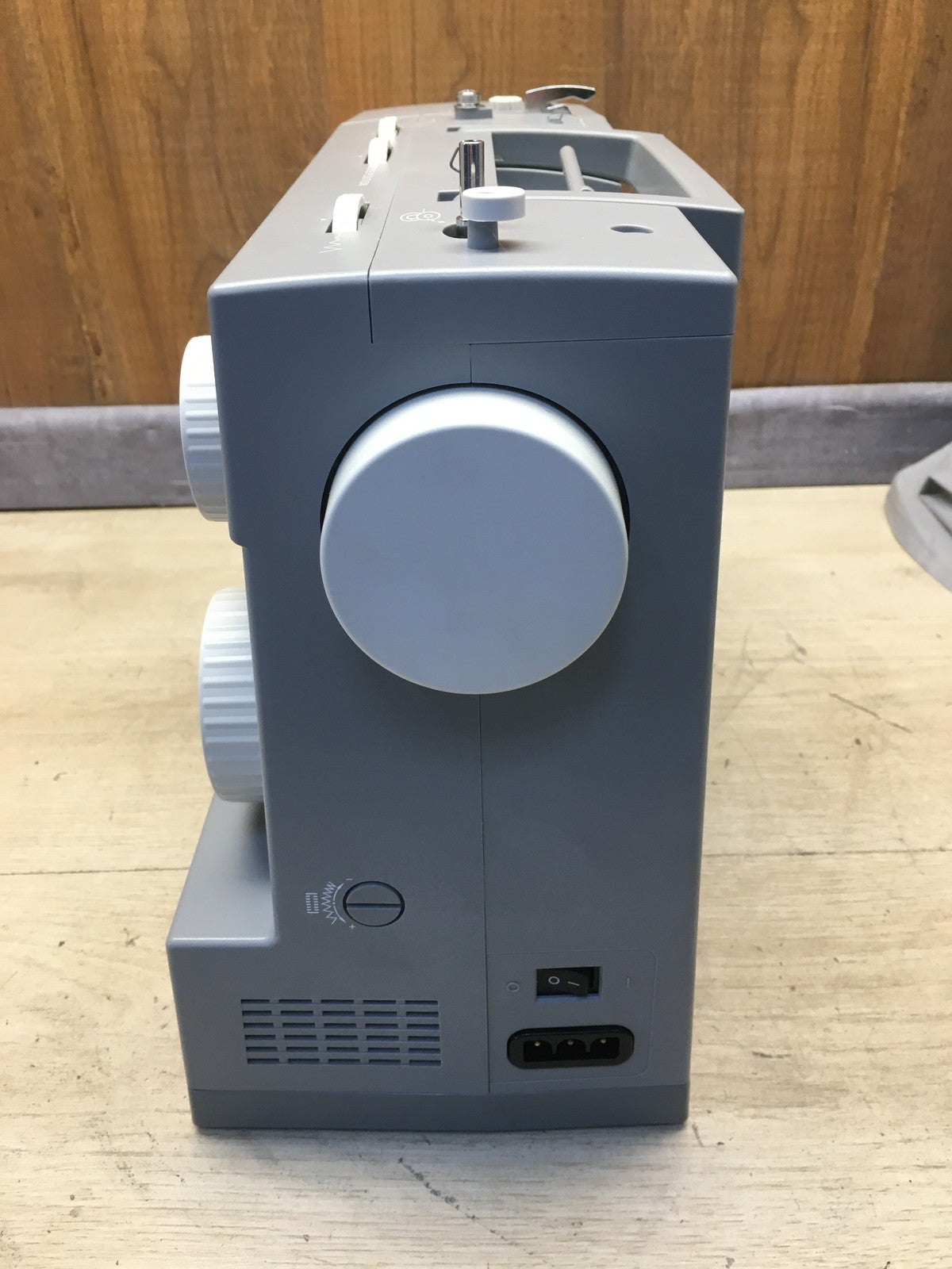 Singer Heavy Duty 4411 Nähmaschine, 11 Stichprogramme, I38034