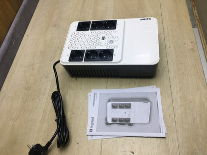 Legrand 310082 USV-Anlage, Keor Multiplug mit 800 VA/480W 6 Ausgänge, I35217