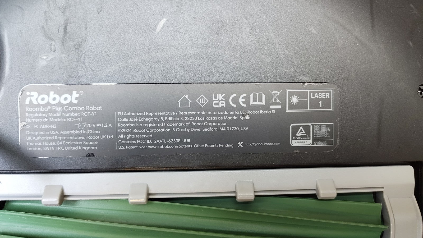 iRobot Roomba Plus Combo Robot Saugroboter mit Wischfunktion RCF-Y1, I39811