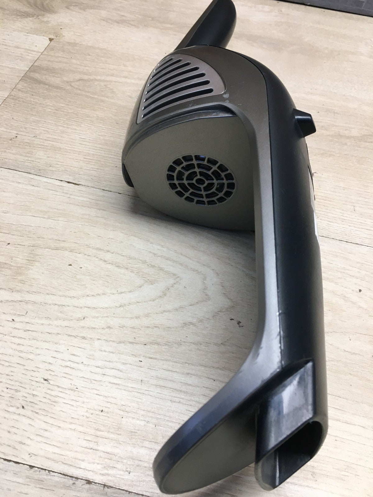 Grundig GMS2500 2 in 1 Akku-Stab-/Handstaubsauger VCH 9832, I36231