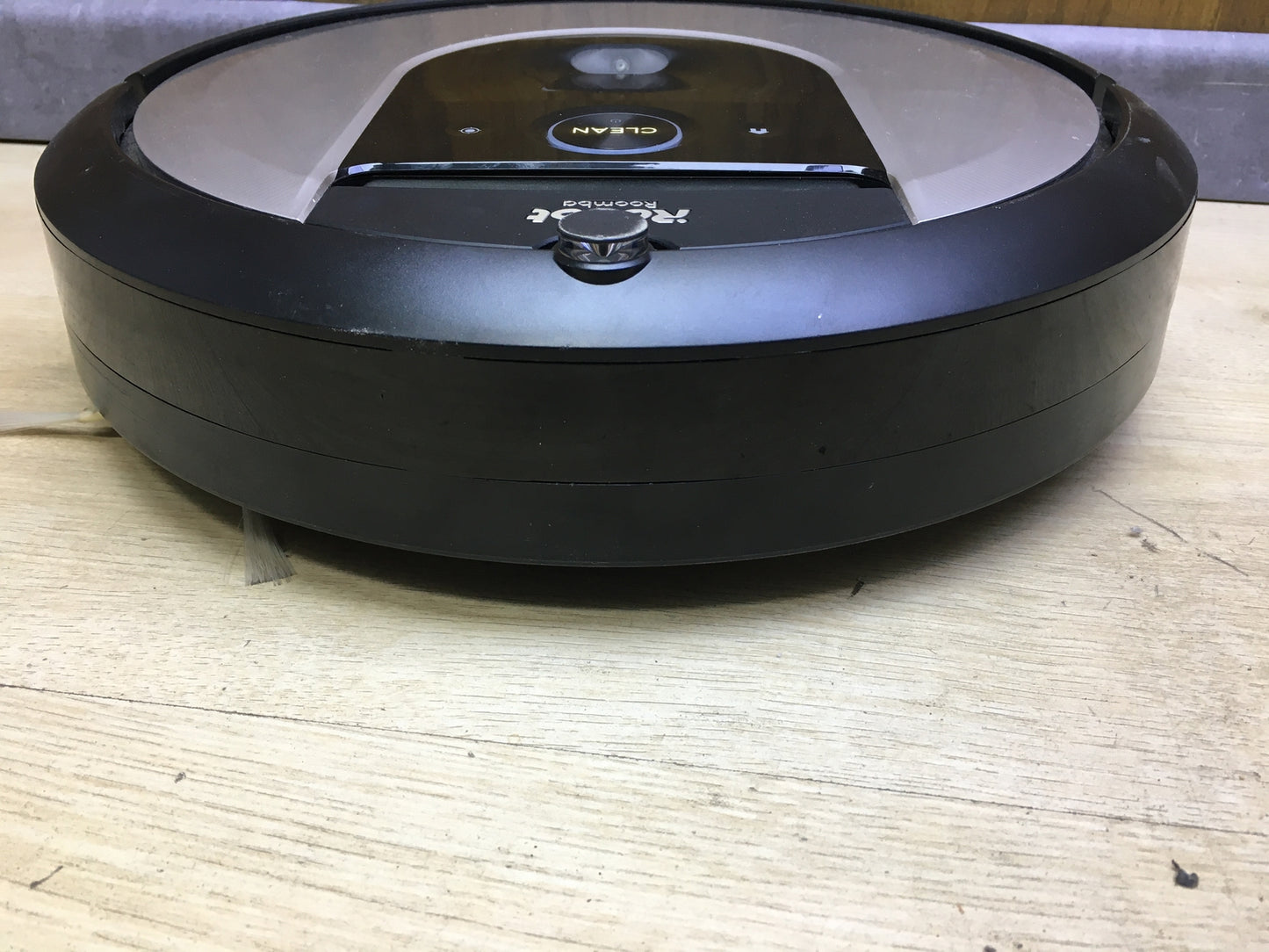 iRobot Roomba i7 (i7156) App-steuerbarer Saugroboter, I31160