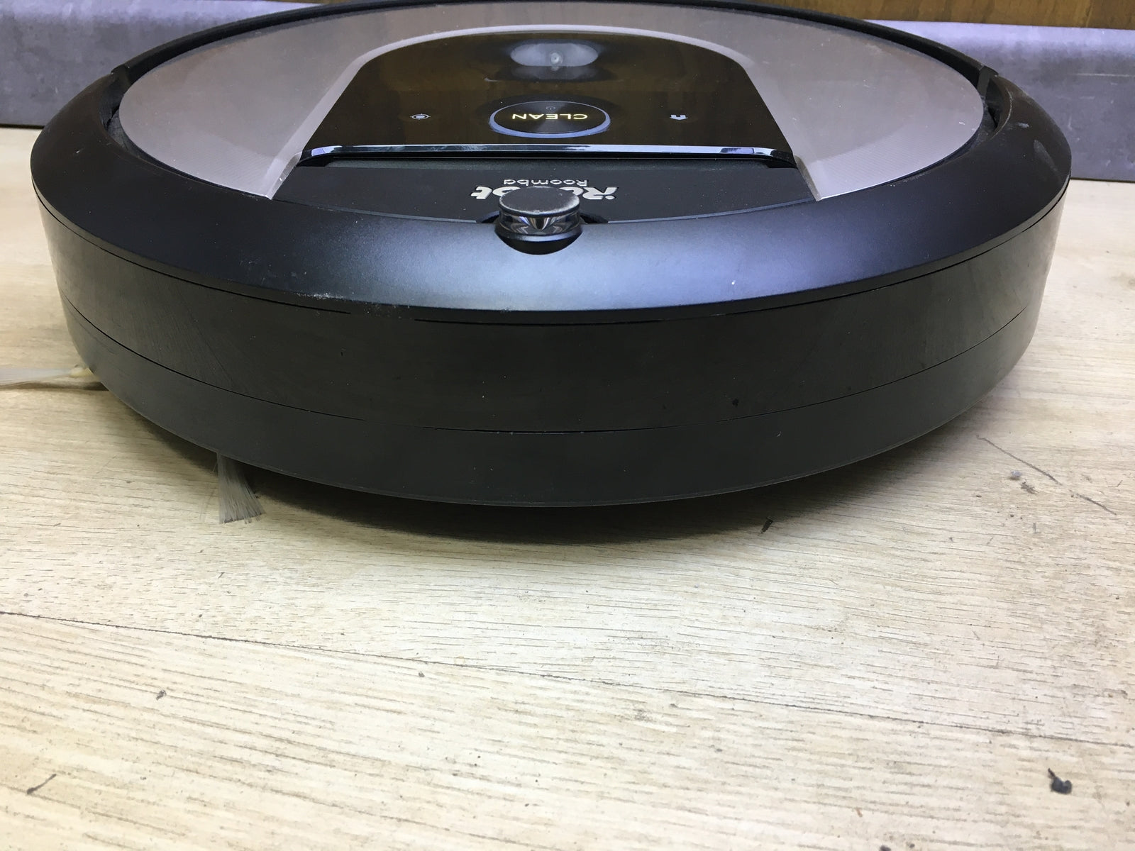 iRobot Roomba i7 (i7156) App-steuerbarer Saugroboter, I31160
