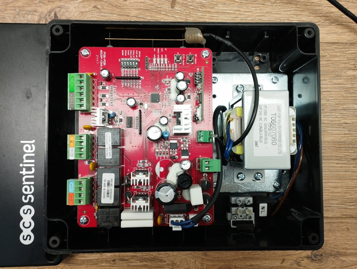 SCS Sentinel MVE0116 SimplyOpen 1+ Zylinderantrieb für Drehflügeltore