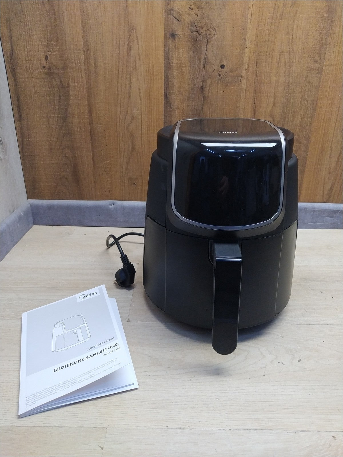 Midea Air Fryer Heißluftfritteuse MAD40F8APK, 1500W, I35951