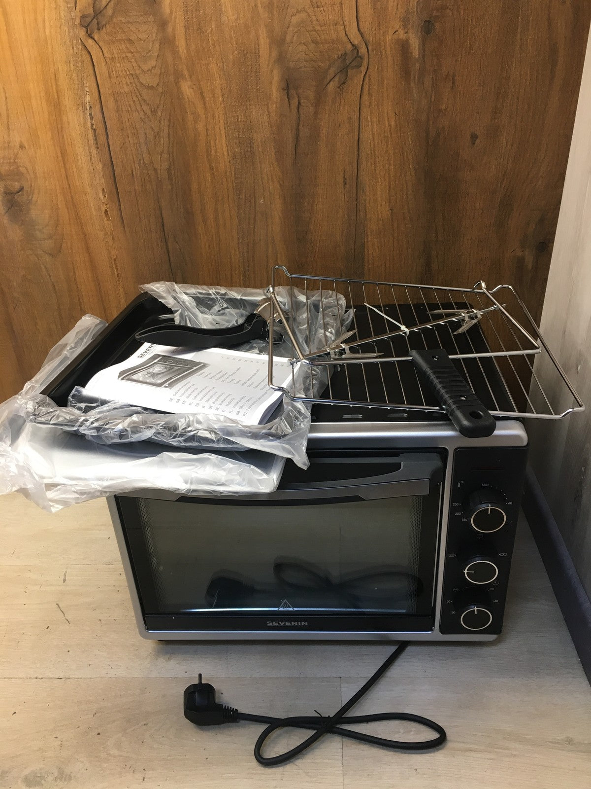 SEVERIN TO 2056 Mini Backofen mit Grillrost 30L 1600W I38715
