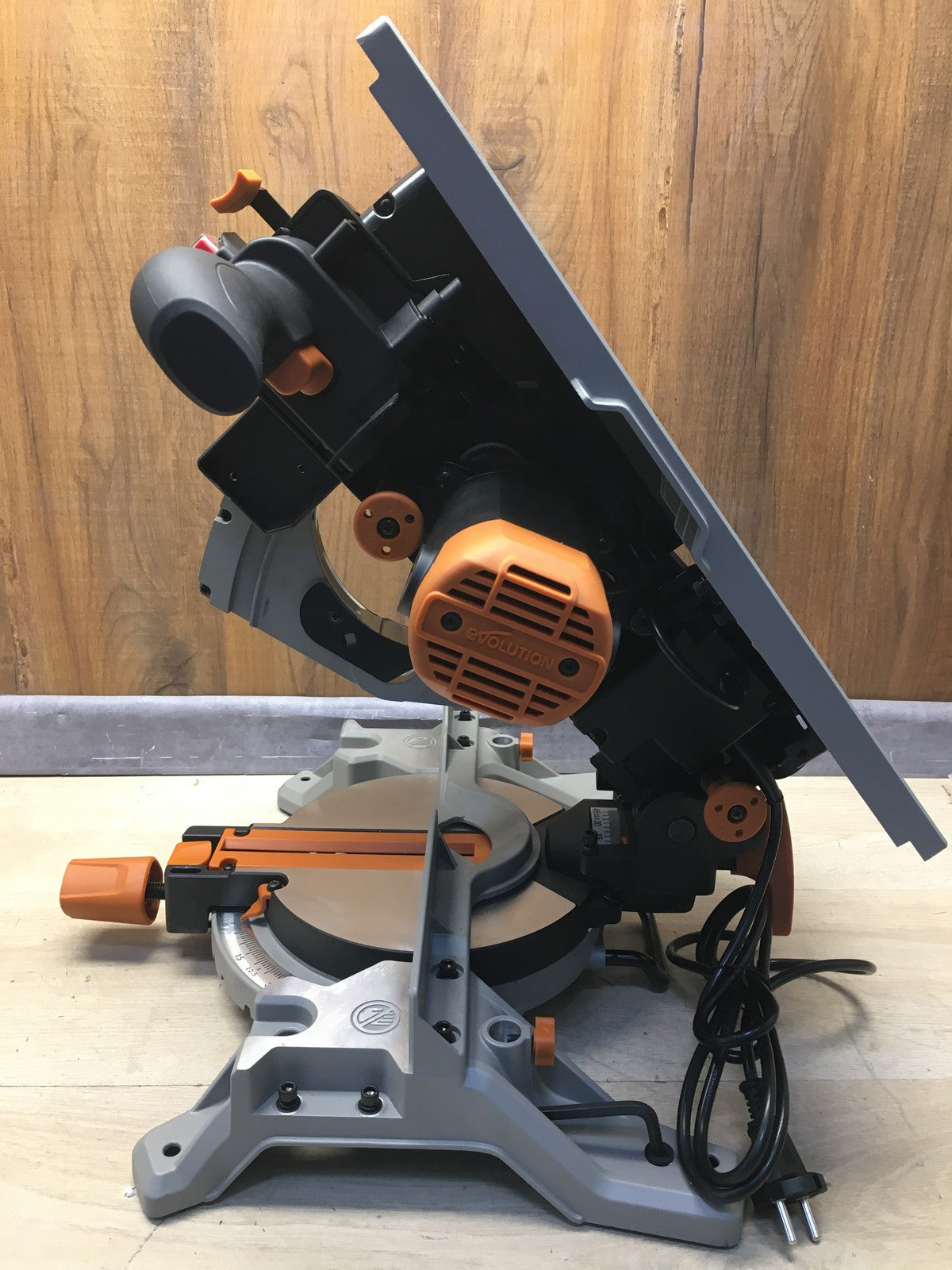 Evolution Power Tools R210MTS-G2 Kapp- und Tischsäge, I37310