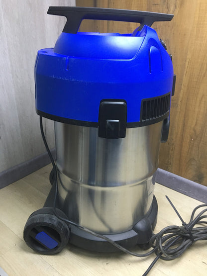 Nilfisk Multi II 30 T INOX VSC Nass-/Trockensauger, Innen- & Außenbereich I35721