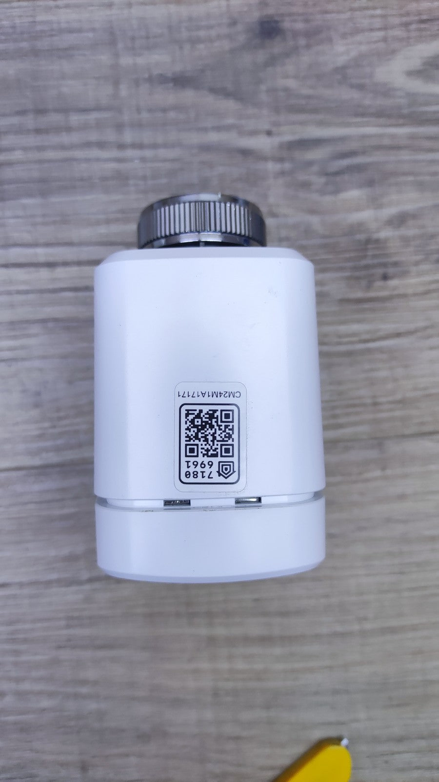 Eve Thermo Smartes Heizkörperthermostat mit LED-Display, I35771