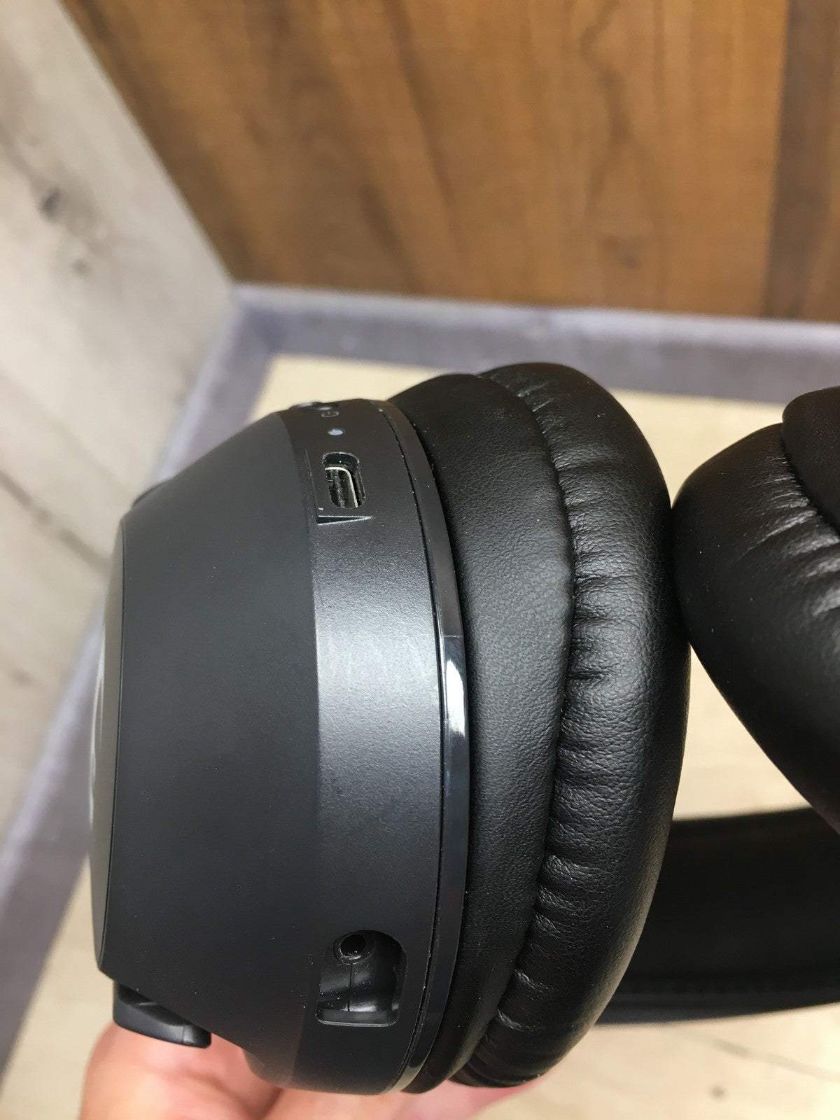 Roccat Elo 7.1 Air Kabelloses Surround-Sound RGB PC Gaming Headset, I39121
