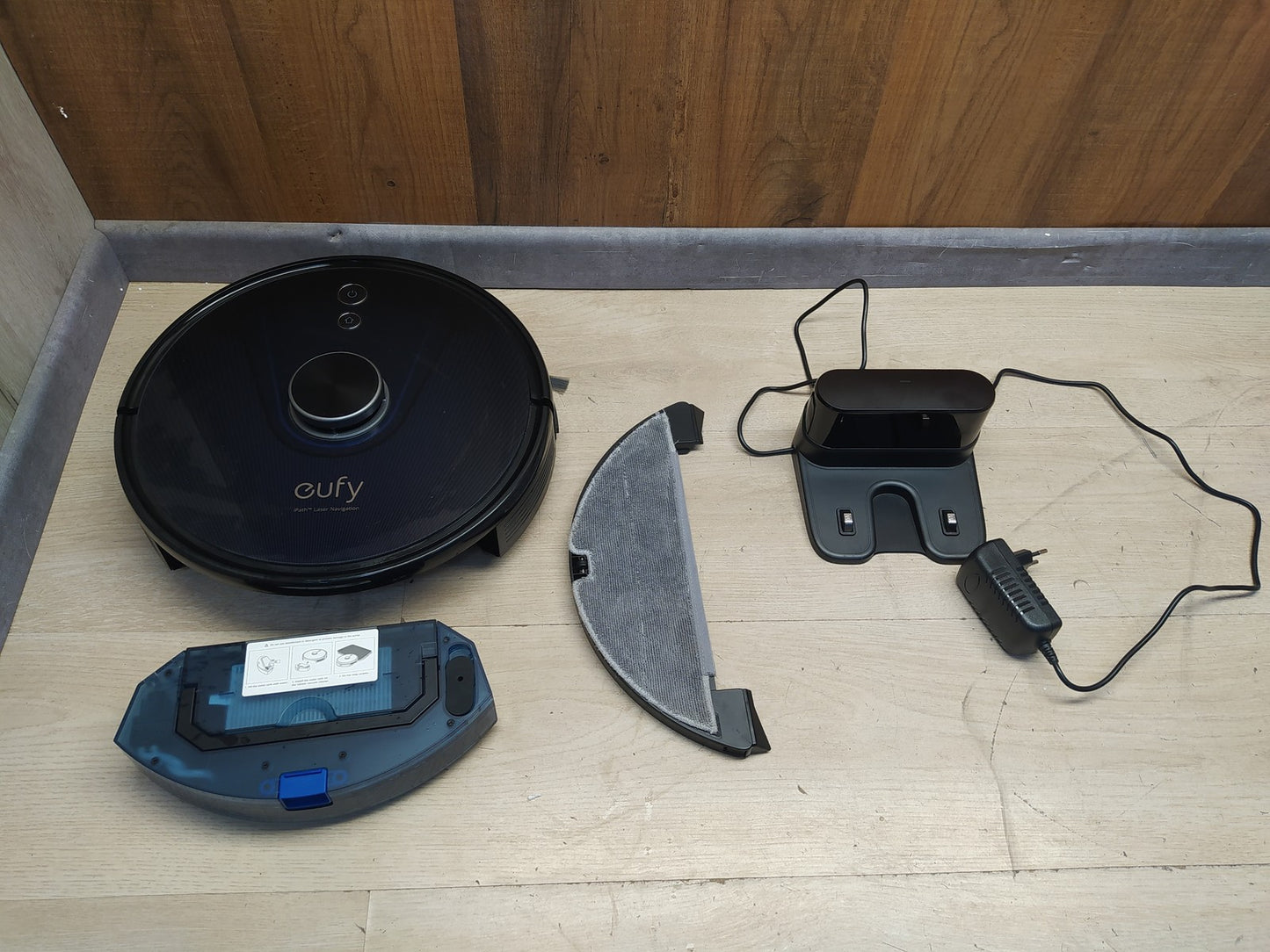 Eufy RoboVac L35 Hybrid Saugroboter mit Wischfunktion T2194, I37731