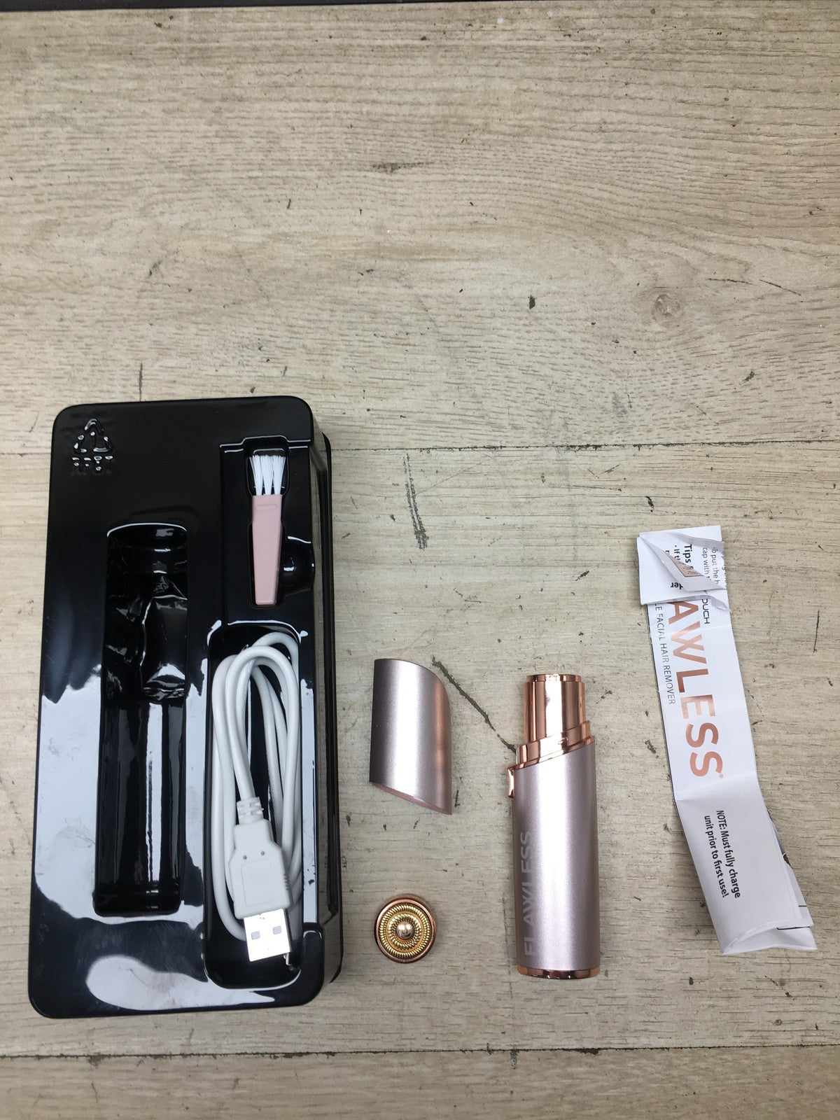 Flawless  FTFF3R Damenbart- und Gesichtshaarentferner, I39159