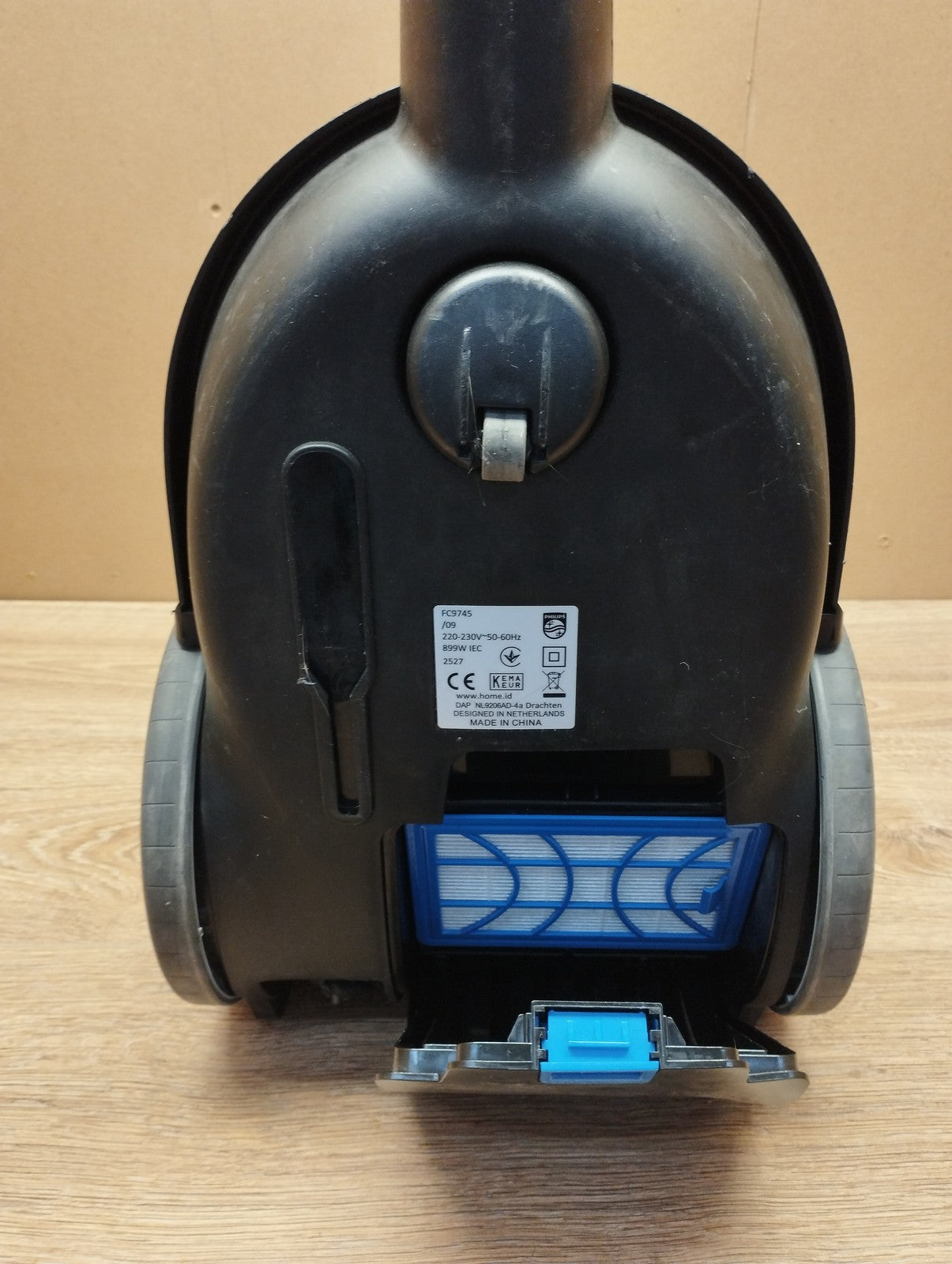 PHILIPS PowerPro Expert Beutelloser Staubsauger FC9745/09, 900W, I39446