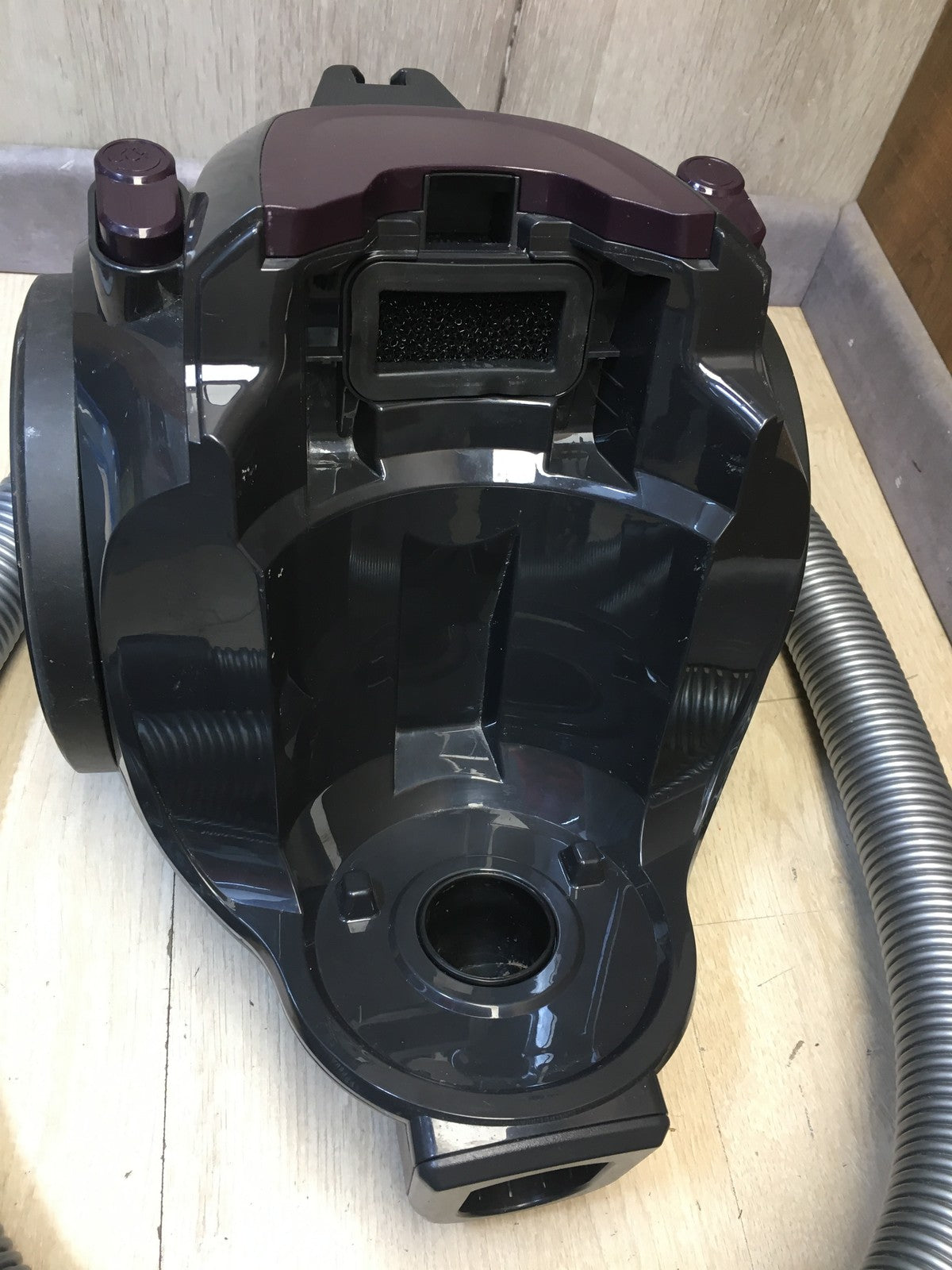 Bosch BGC05AAA1 Staubsauger ohne Beutel, 700W, I39476
