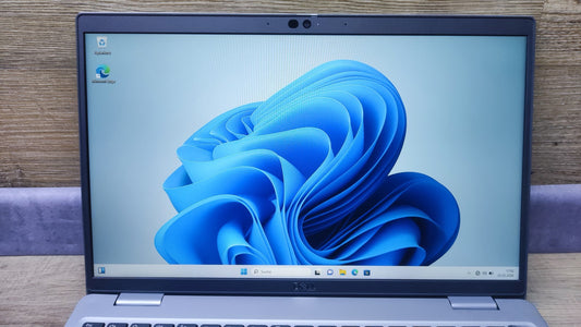 Dell Latitude 5530 Notebook 15.6" Touch FHD i5-1245U 16GB 256GB Thunderbolt LTE