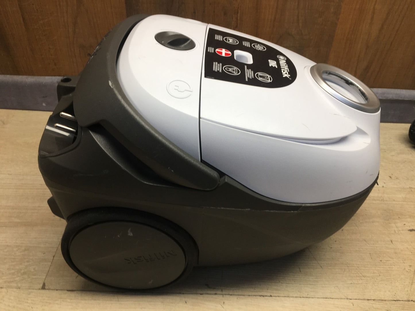 Nilfisk Staubsauger One WB10P05A-HB15, 750W, I38295