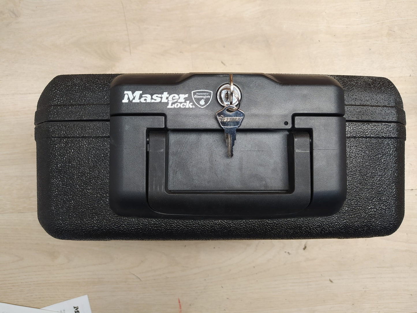 Masterlock L1200 Feuerbeständige Sicherheitskassette klein 5 L, I37898