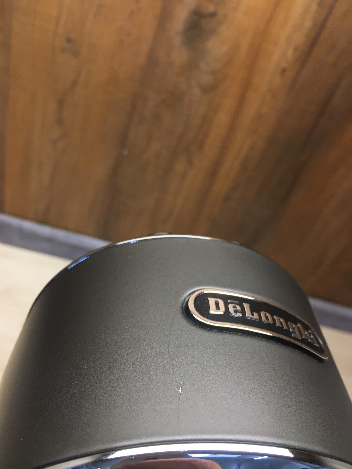 De'Longhi EC685.BK Espressomaschine mit Milchaufschäumer, I39727