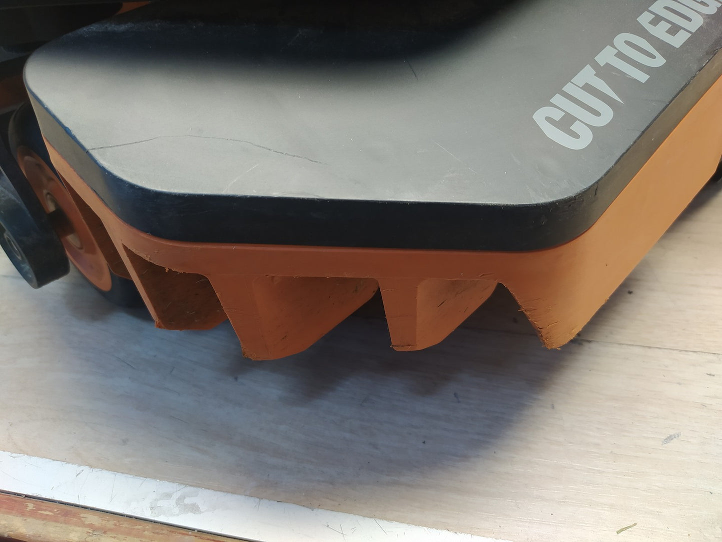 WORX Landroid Vision M600 Mähroboter ohne Begrenzungskabel WR206E.1 I37214