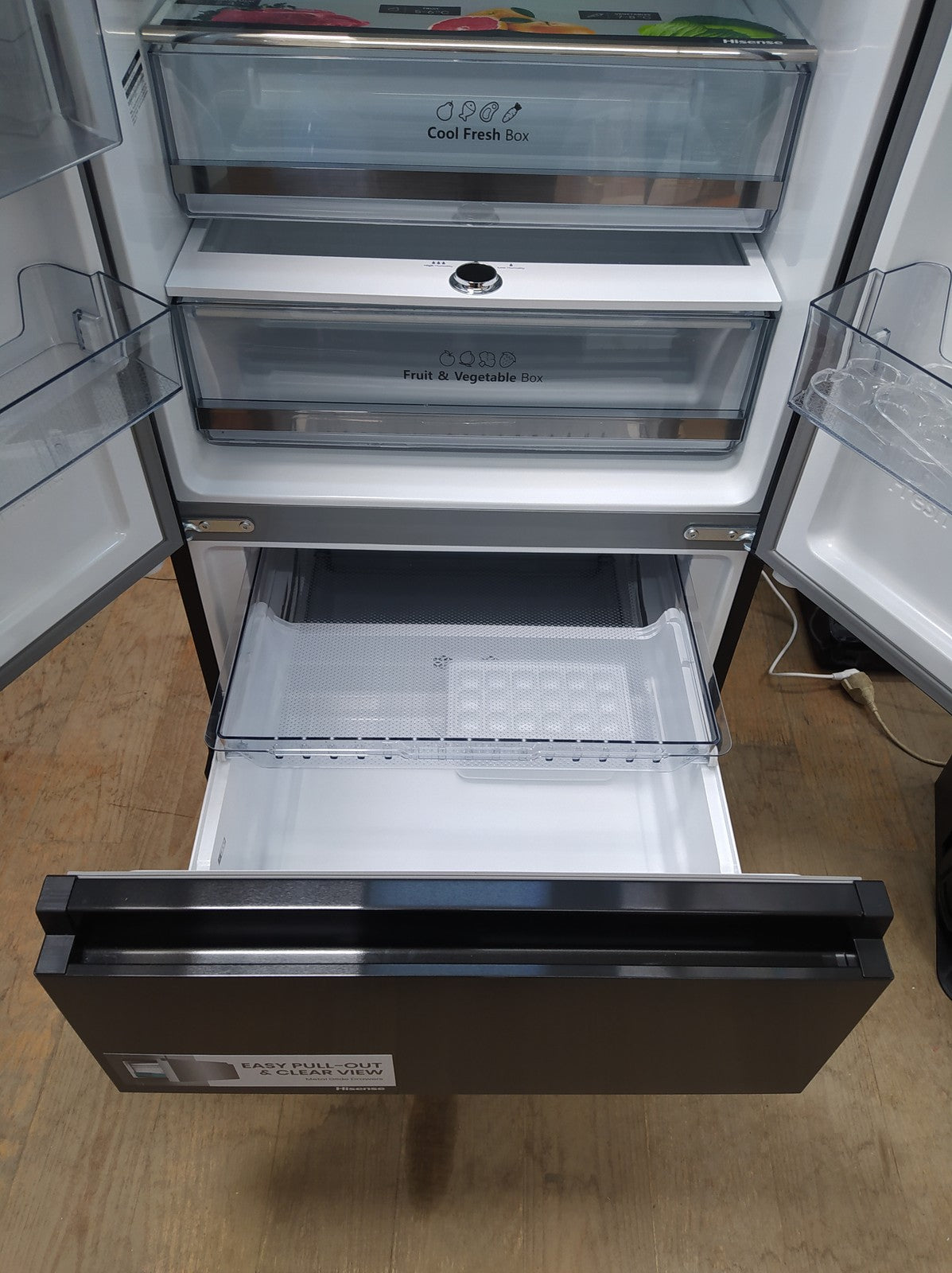 Hisense RF632N4WFE Kühlschrank Freistehend French Door 485 L NoFrost Schwarz